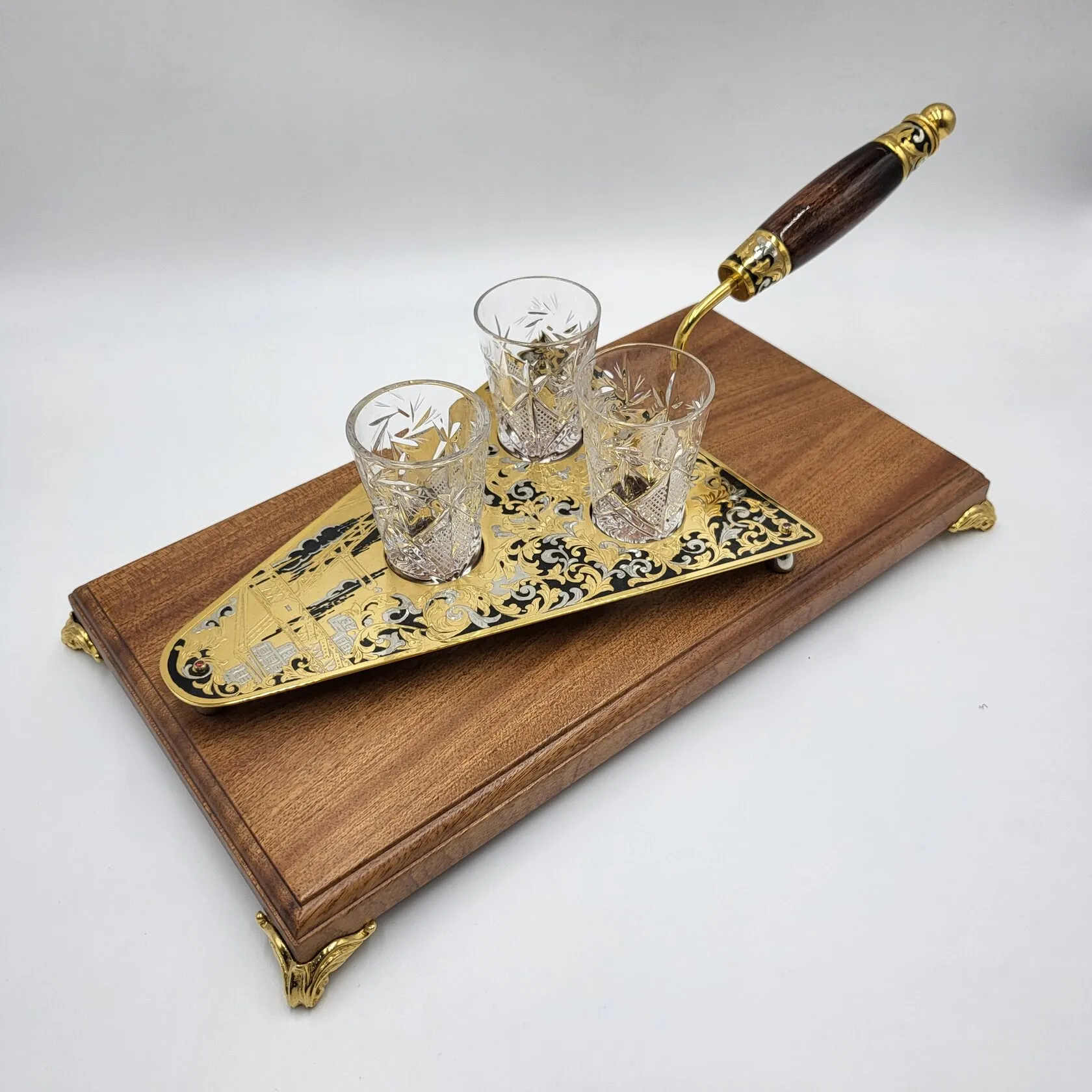 Питейный набор "Мастерок с рюмками"